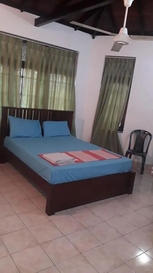 Guest house Ceylon Travel And Stay Lodge Battaramulla